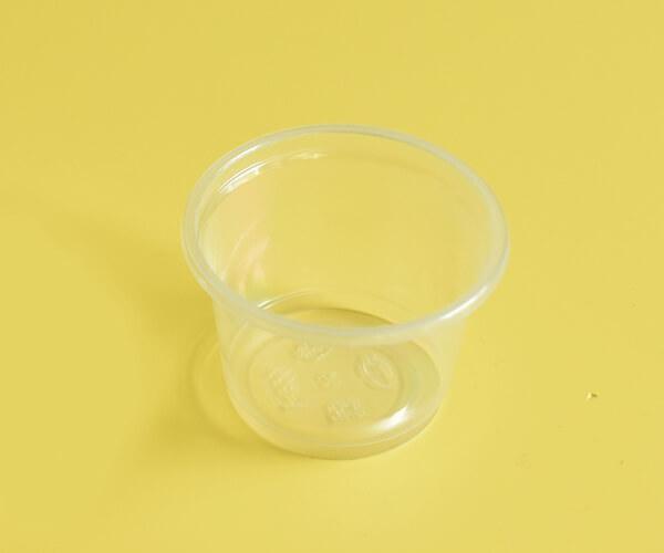 disposable plastic cups with cover