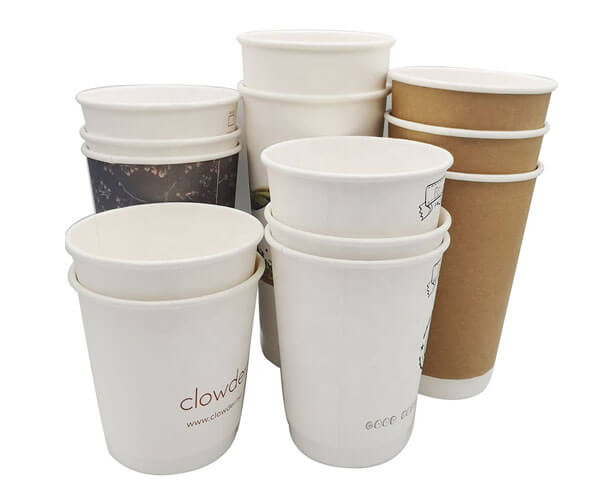 hot chocolate paper cups