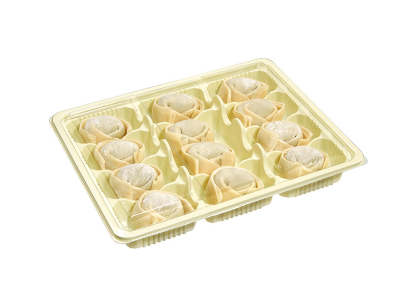 disposable-plastic-serving-trays.png